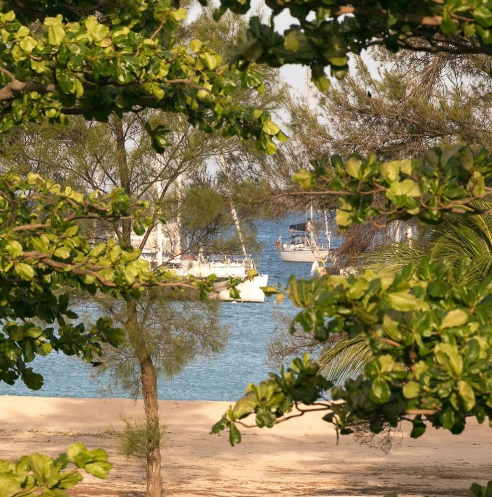 Commodore Suites Simpson Bay Esterno foto
